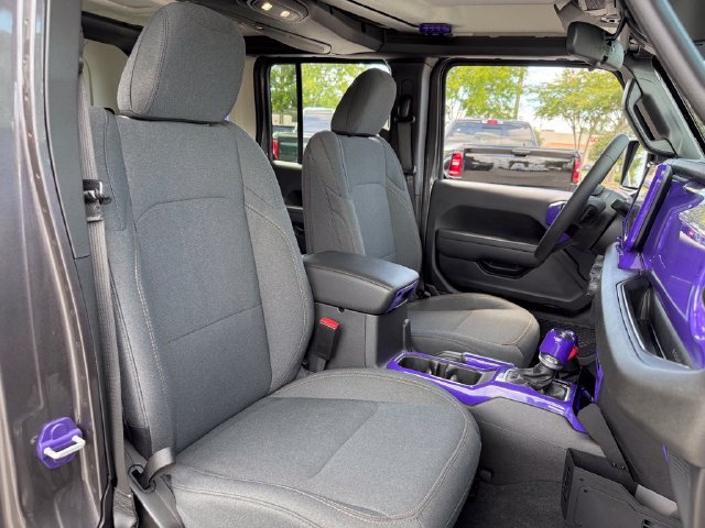 Used 2026 Crystal Metallic Jeep Sport S image 30