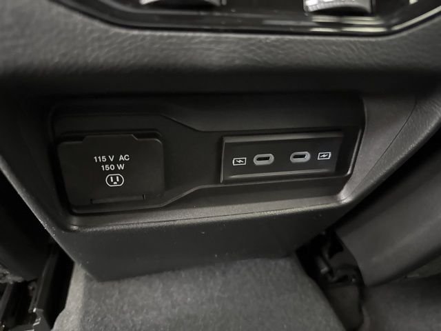 New 2026 Bright White Clear-Coat Exterior Paint Jeep Altitude image 15