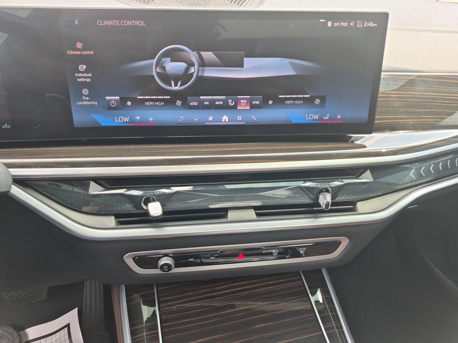 Certified Used 2025 Skyscraper Grey Metallic BMW xDrive40i image 23