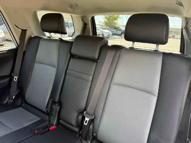 Certified Used 2023 CLASSIC SILVER METALLIC Toyota SR5 Premium image 25