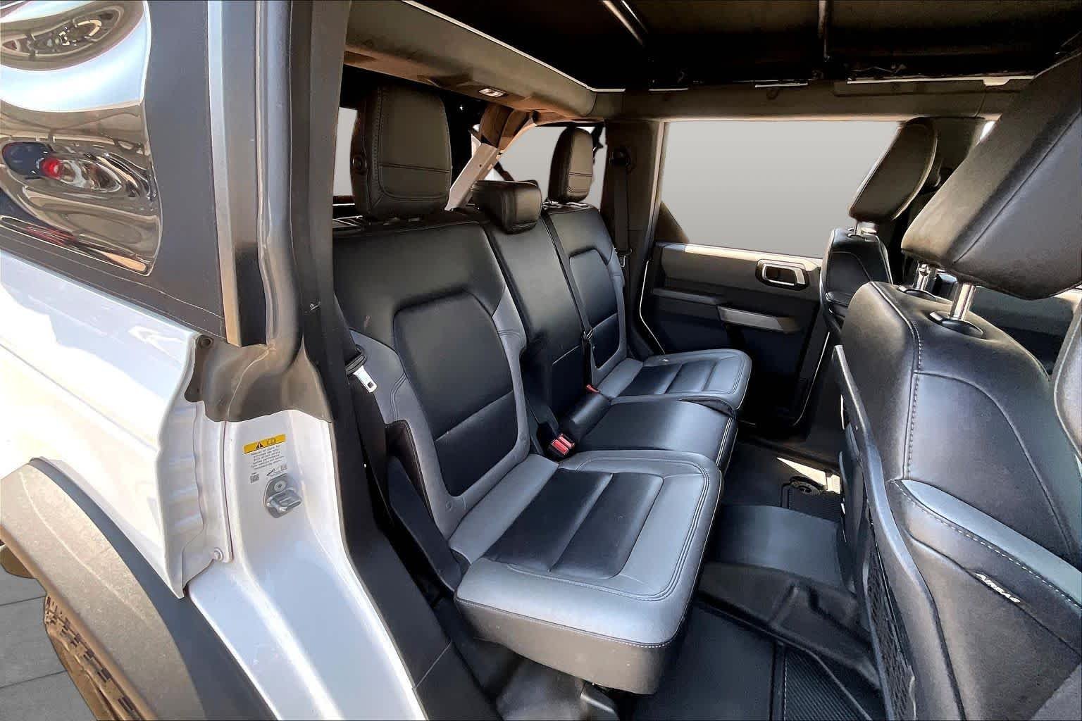 Used 2023 Oxford White Ford Black Diamond image 19