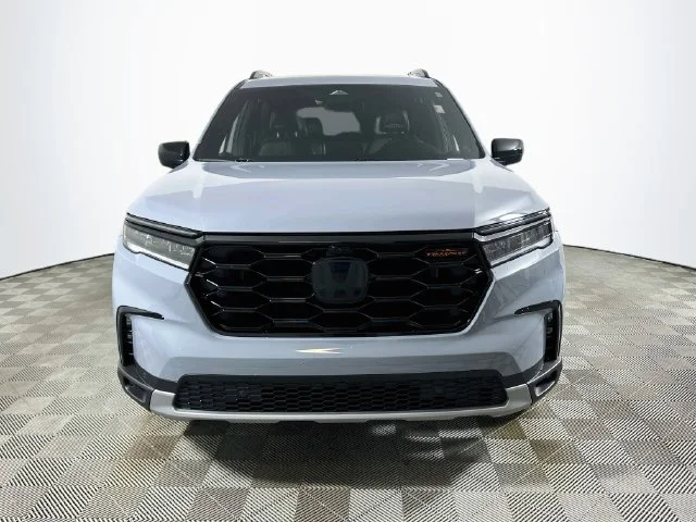 Certified Pre-Owned 2025 Honda Pilot TrailSport