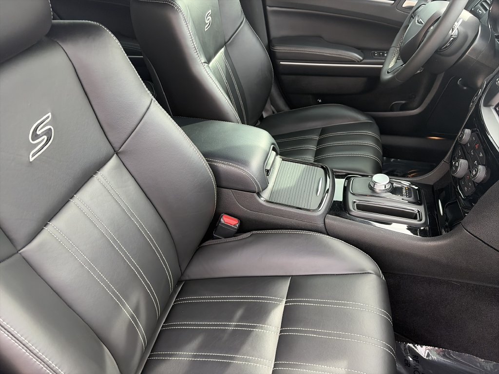 Used 2023 White Chrysler S image 30
