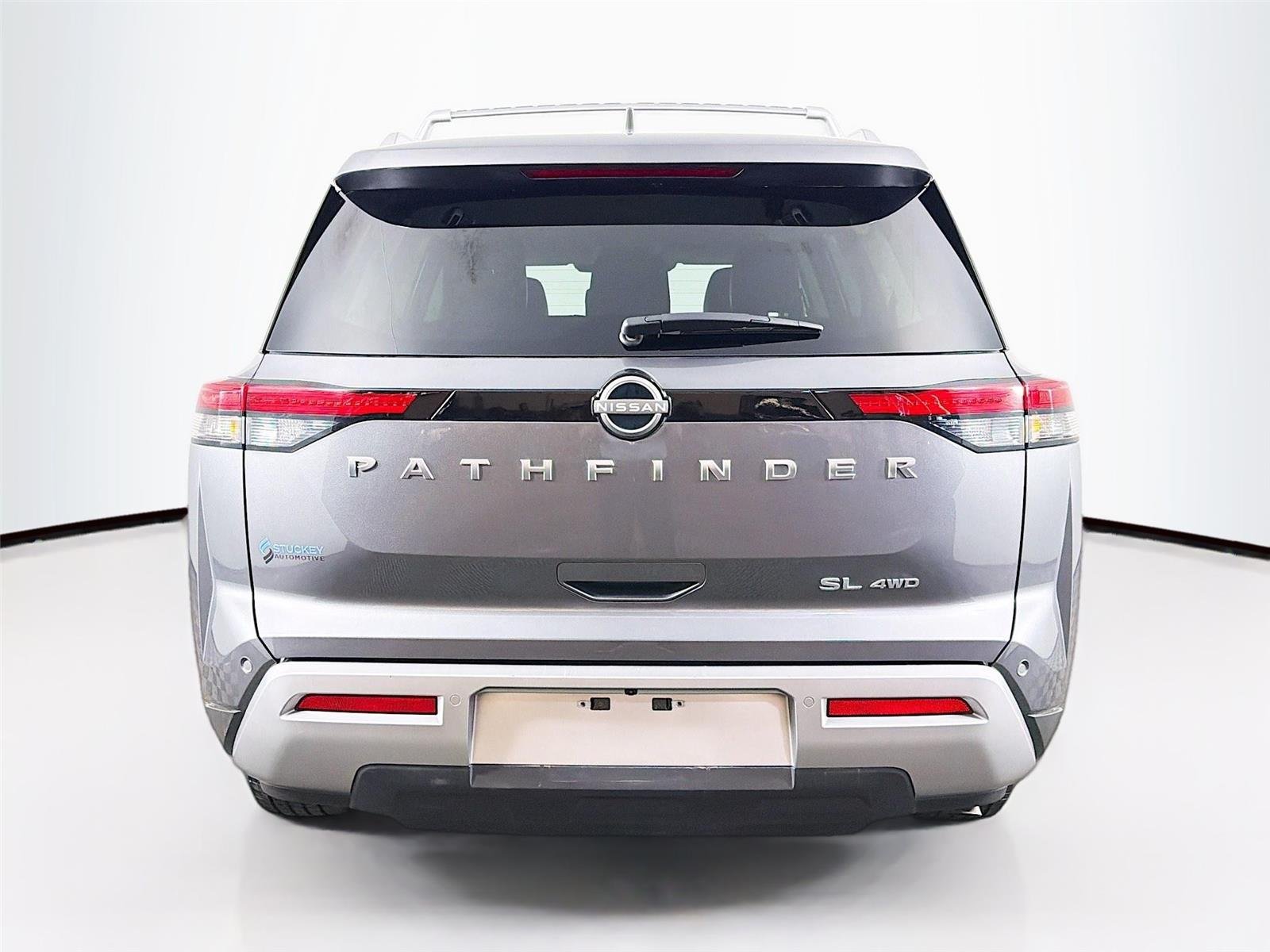 Used 2025  Nissan SL image 6