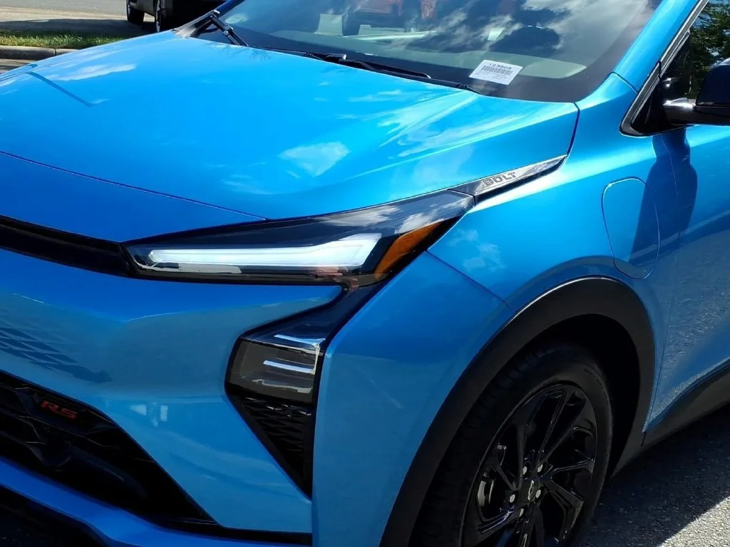 2027 Chevrolet Bolt RS - Photo 26