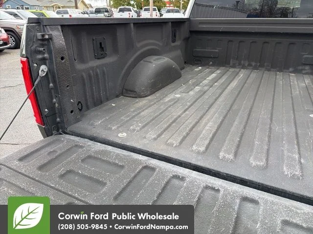 Used 2016 Gray Ford XLT image 31