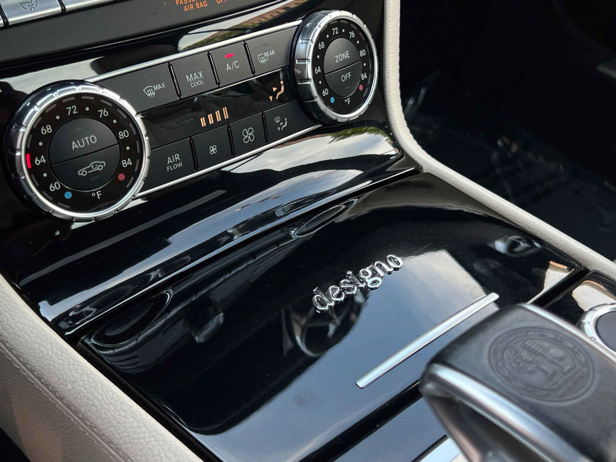 Used 2018  Mercedes-Benz SL 63 AMG® image 33
