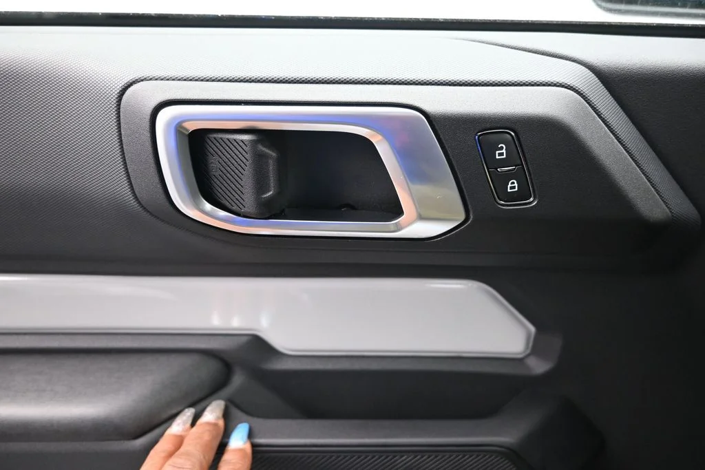 New 2026 Avalanche Gray Ford Base image 14