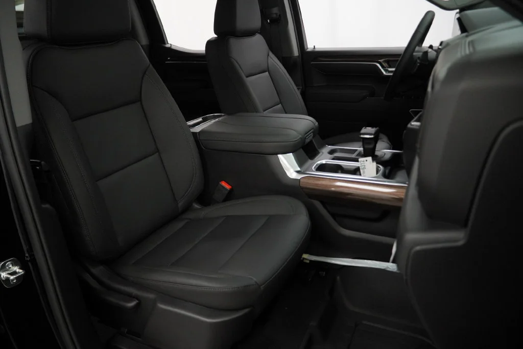New 2026 Black Chevrolet RST image 28