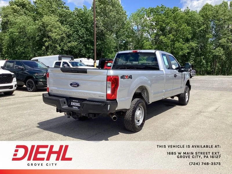 Used 2019 White Ford XL image 7