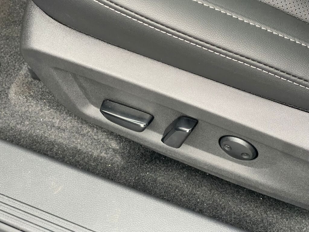 New 2026 Gun Metallic Nissan SL image 8