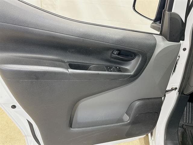Used 2021 White Nissan S Xtronic CVT image 19