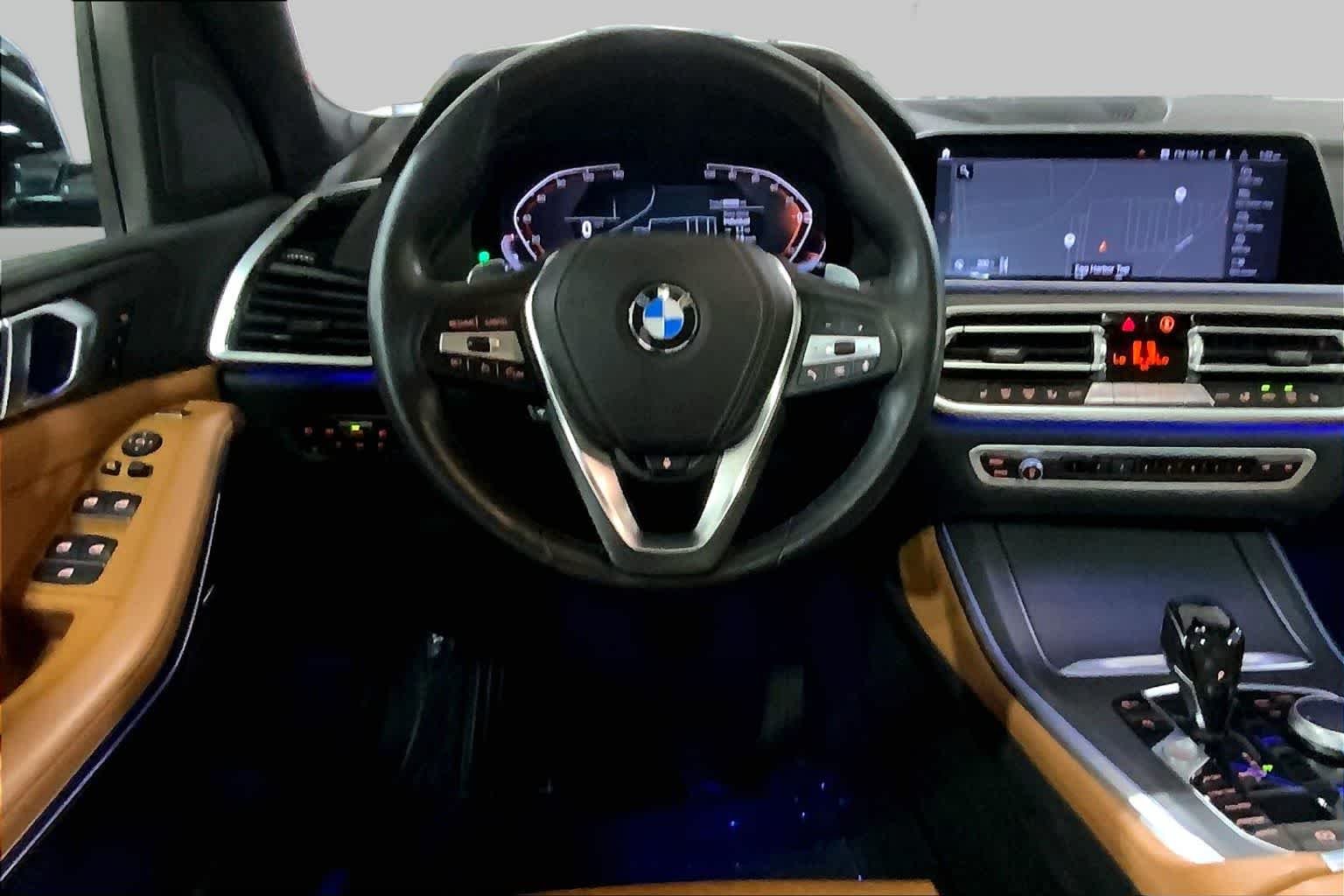 Used 2021 Black Sapphire Metallic BMW xDrive40i image 5