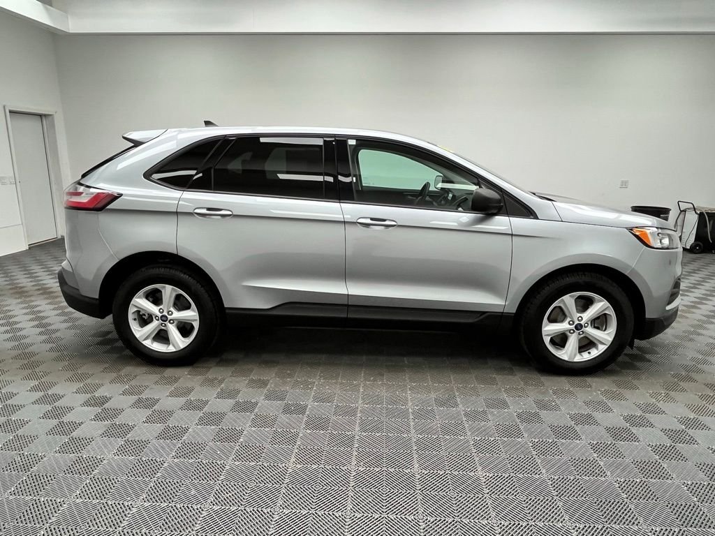 2022 Ford Edge SE - Photo 7