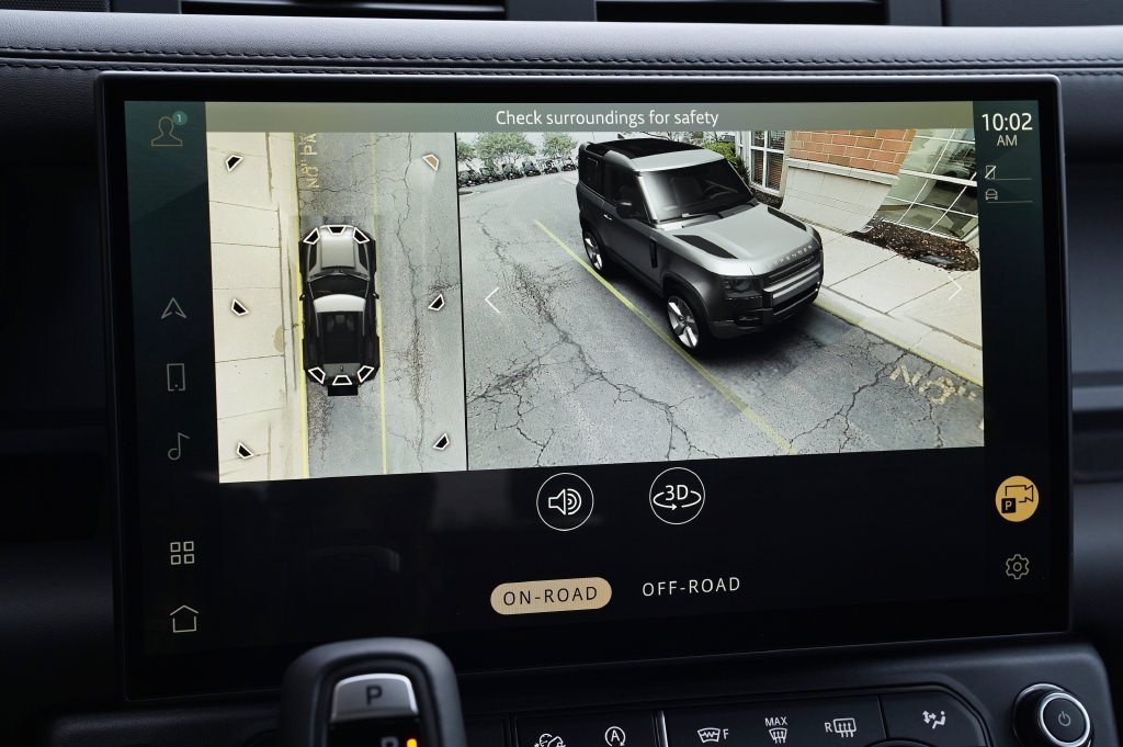 New 2026 Santorini Black Land Rover V8 image 29