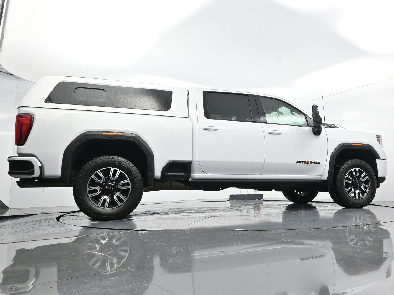 Used 2022 Summit White GMC AT4 image 54