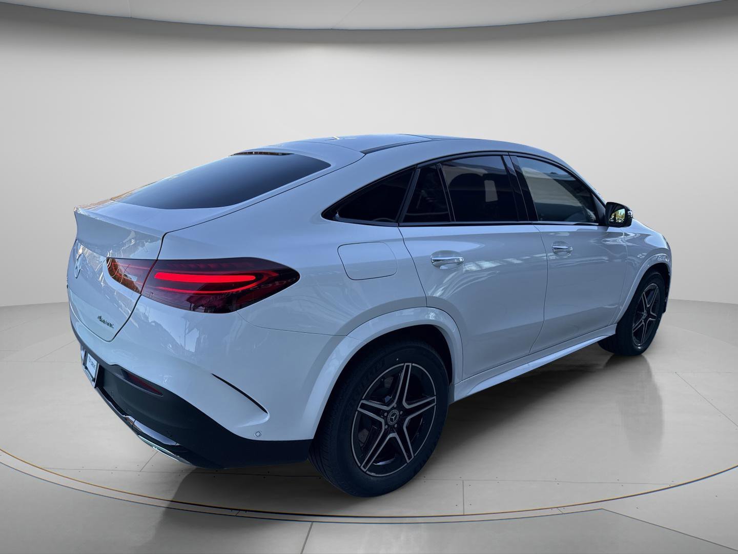 Used 2026 Polar White Mercedes-Benz GLE 450 image 6