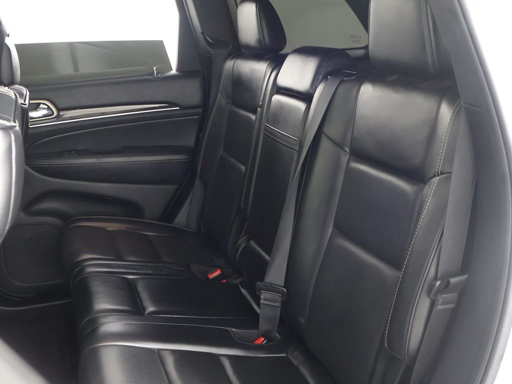 Used 2017 White Jeep Overland image 36