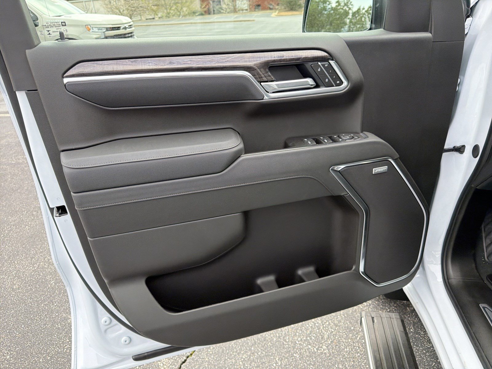 2026 Chevrolet Silverado 1500 LTZ - Photo 10