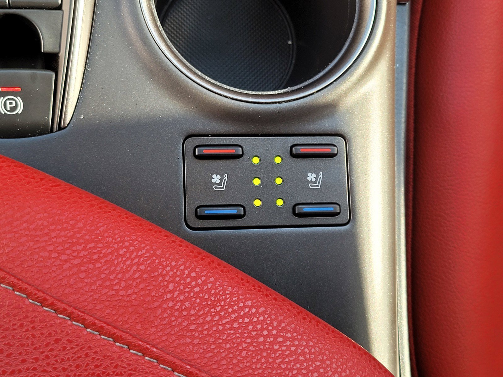 Used 2024 WIND CHILL PEARL Toyota Hybrid XSE image 22