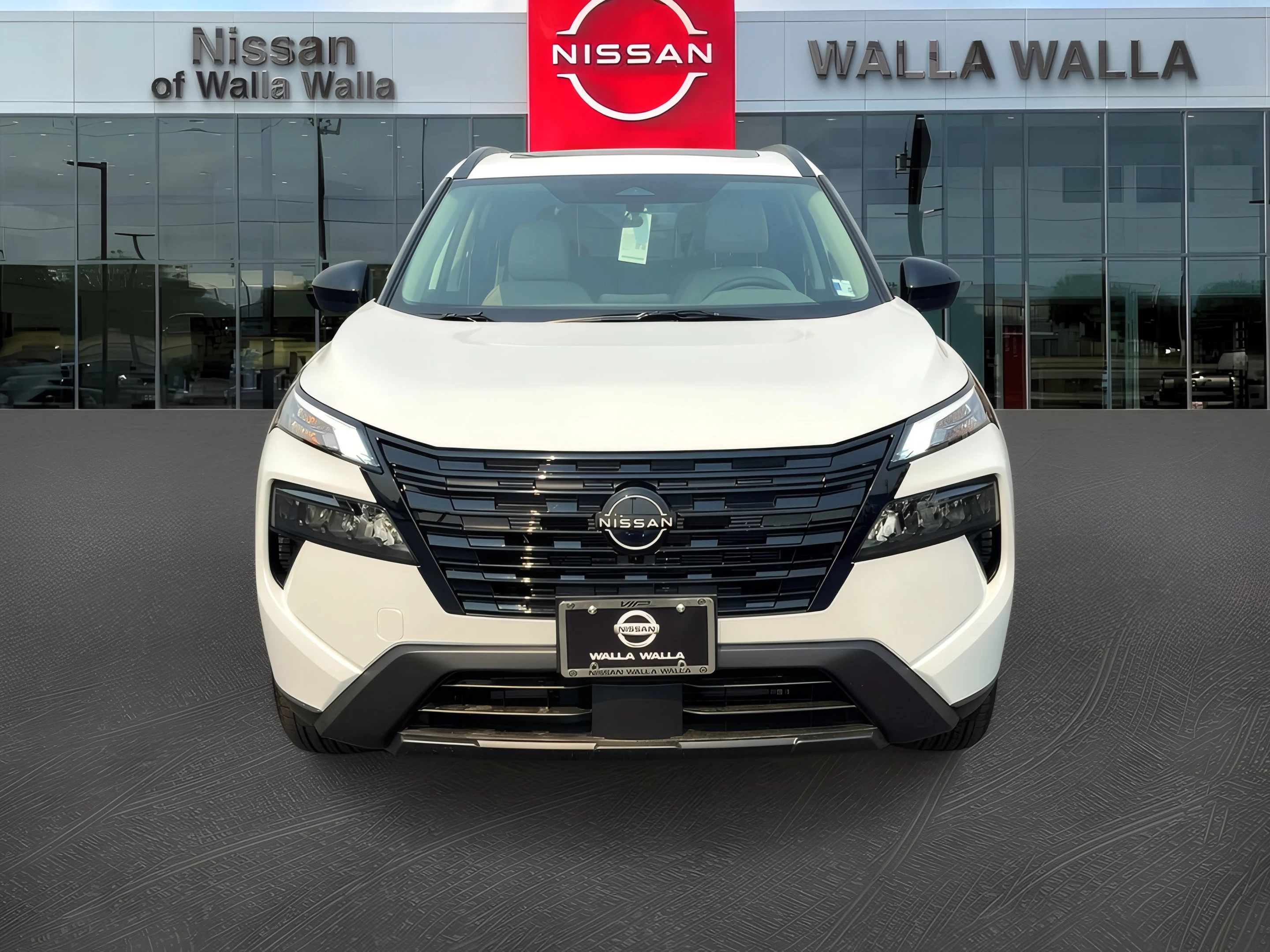 New 2026 Everest White Pearl Tricoat Nissan Dark Armor image 2
