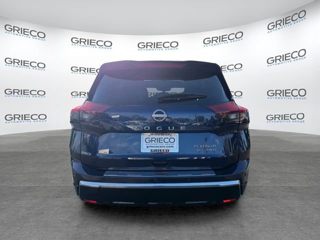 Used 2024 Blue Nissan Platinum image 6