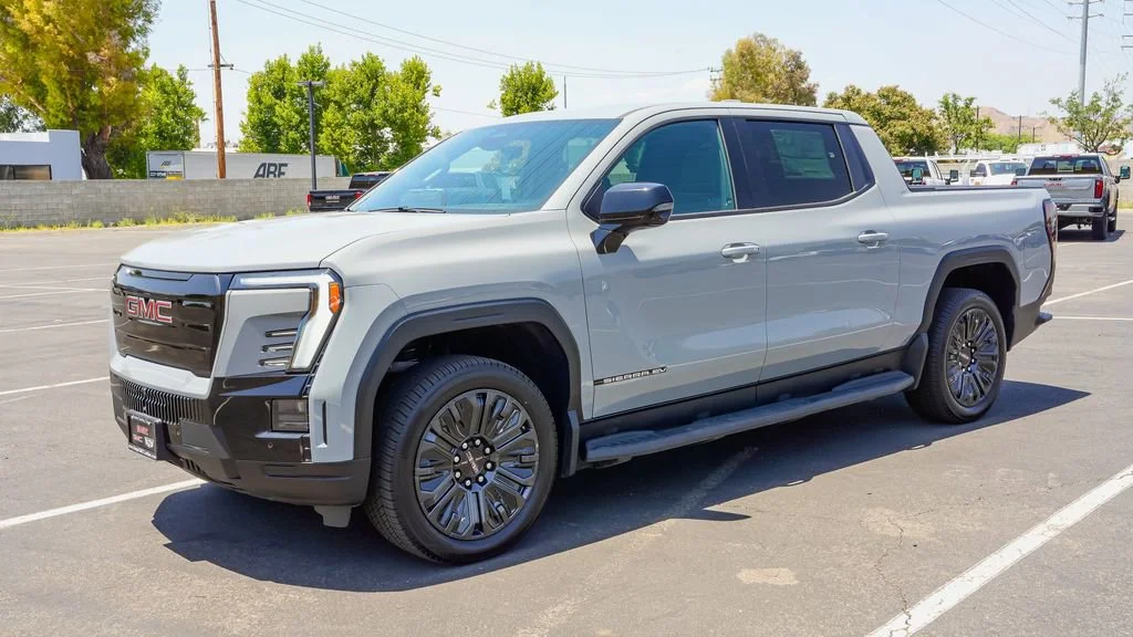 2026 GMC Sierra EV Elevation - Photo 3