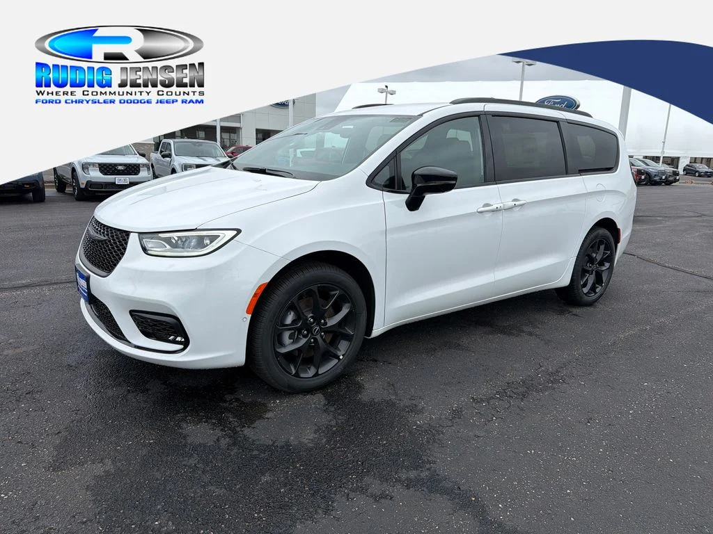 2026 Chrysler Pacifica