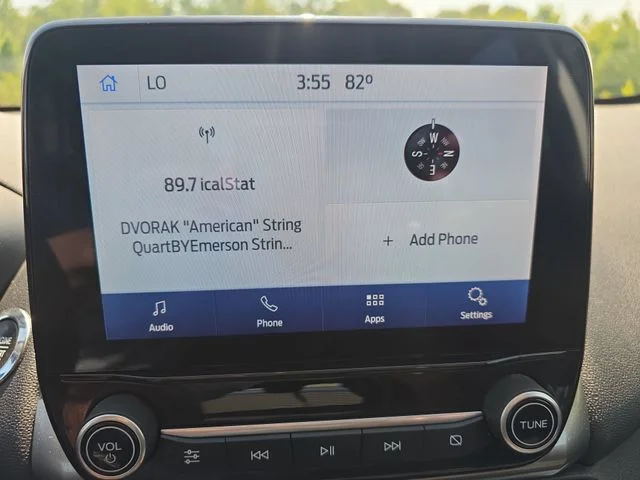 Used 2021 Red Ford SE image 21