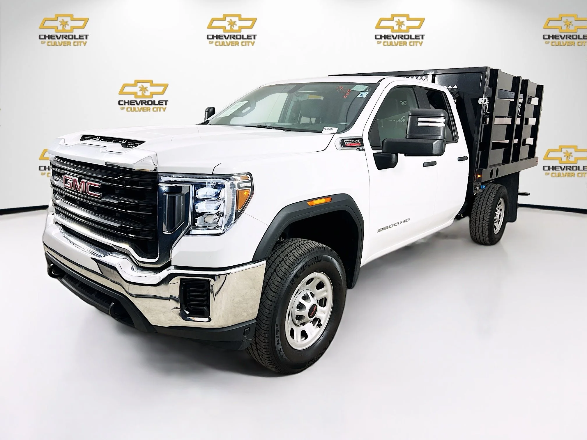 Used 2023 Summit White GMC Pro image 3