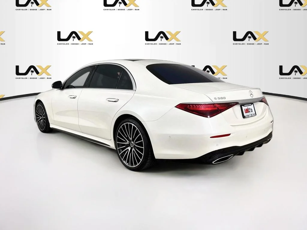 Used 2022 White Mercedes-Benz S 580 image 5
