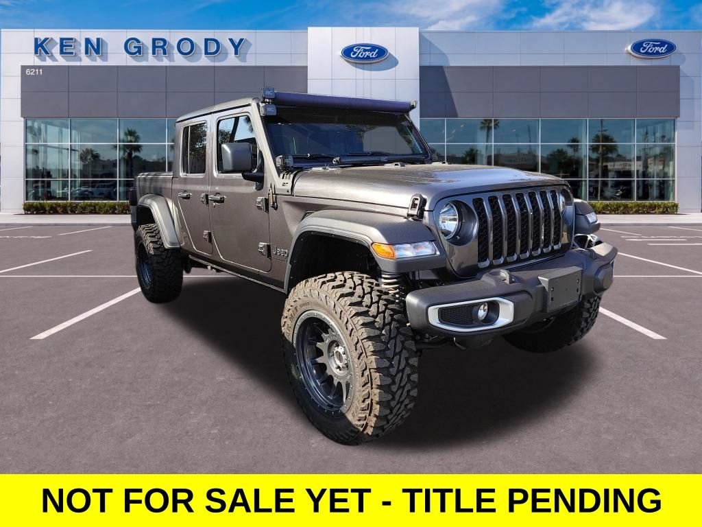 2023 Jeep Gladiator Sport S's photo