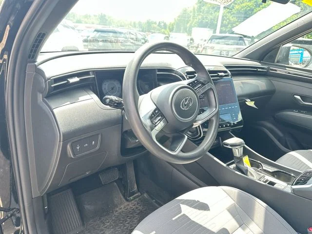 Used 2024 Black Hyundai SEL image 13