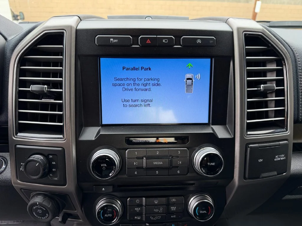 Used 2018 White Ford Limited image 20