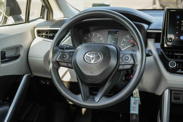 Certified Used 2025 CELESTITE GRAY ME. Toyota  image 18