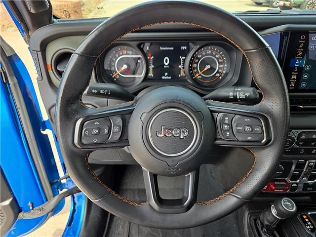 Used 2024 Hydro Blue Pearlcoat Jeep Mojave 4x4 Crew Cab 5 ft. box image 14