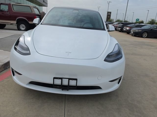 Used 2025 Pearl White Multi-Coat Tesla Performance image 2