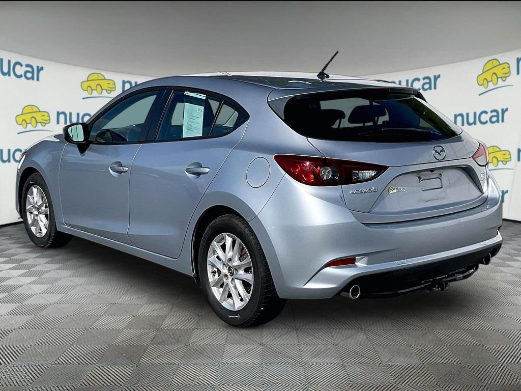 Used 2017 Sonic Silver Metallic Mazda Sport image 4