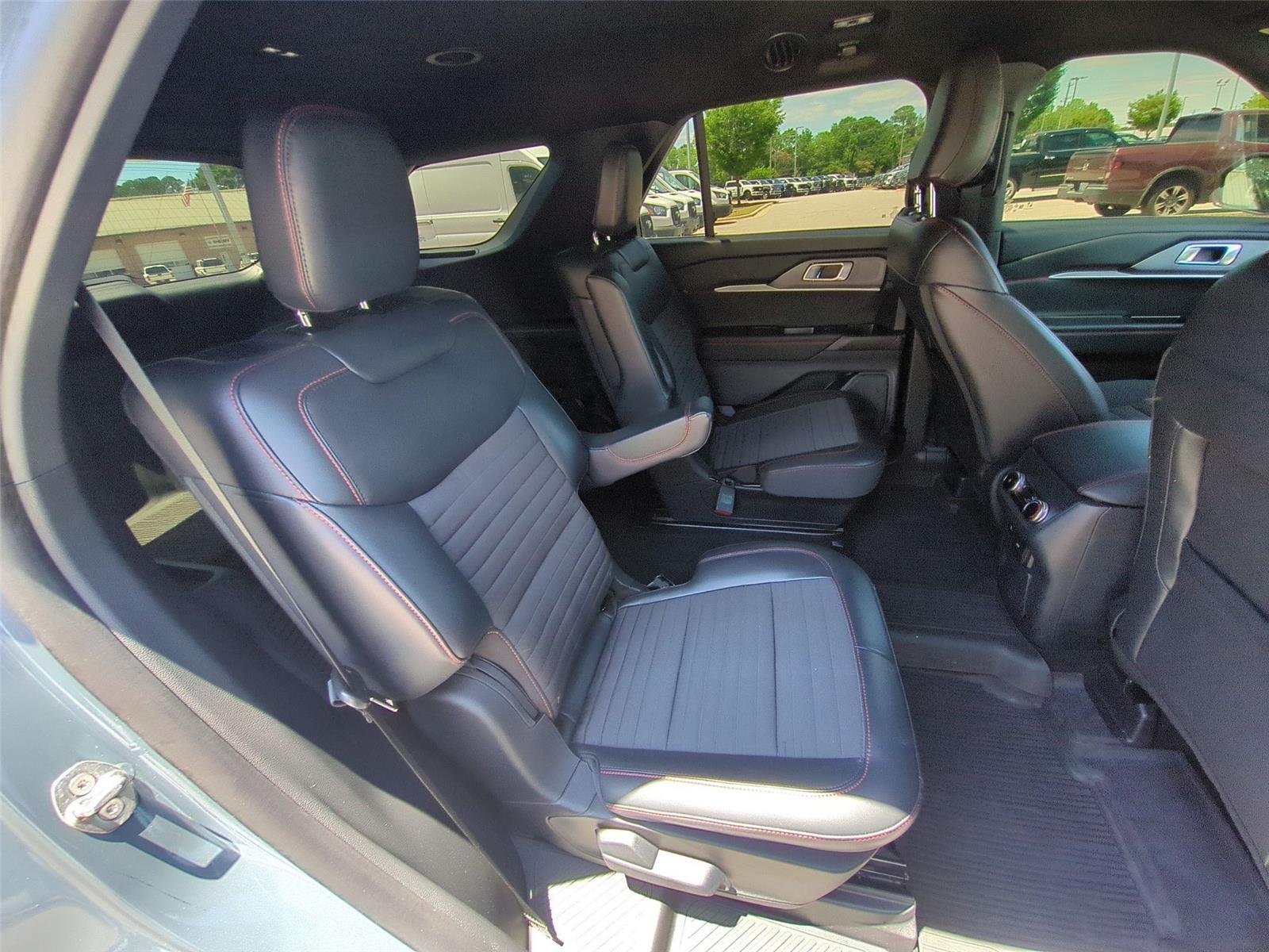 Used 2025 Vapor Blue Ford ST-Line image 37