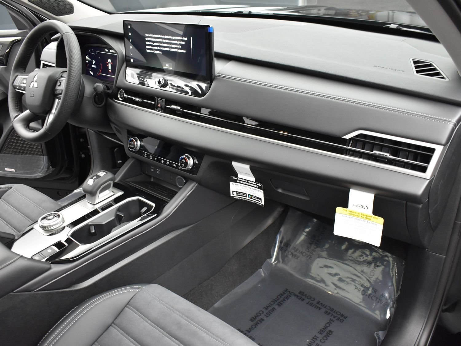 New 2026 Black Mitsubishi SE 1.5T 2WD image 7