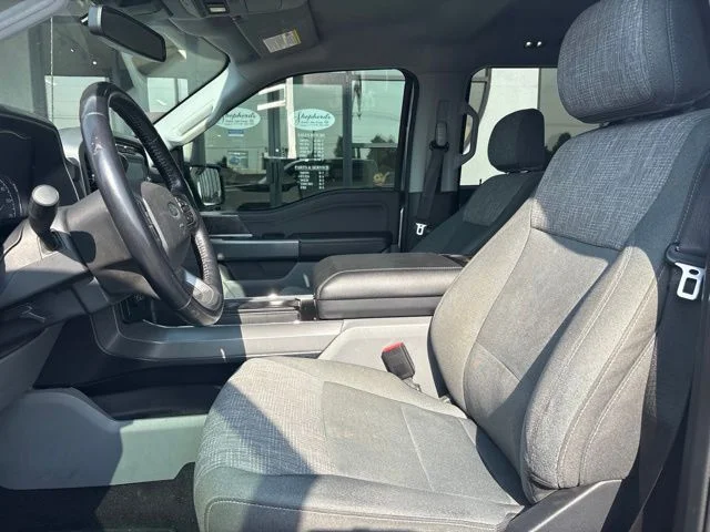 Used 2021 Silver Ford XLT image 4