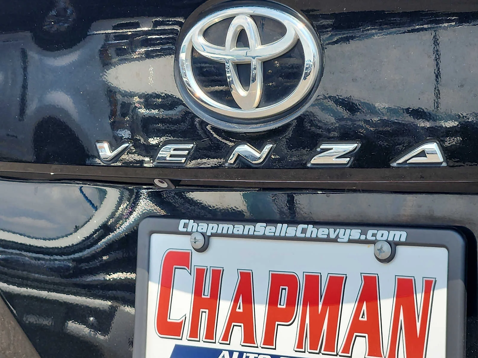 Used 2013 Black Toyota XLE image 32