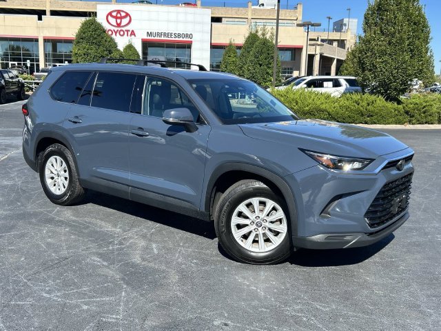 Used 2024 White Toyota XLE image 2