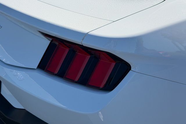 New 2026 Oxford White Ford EcoBoost® Fastback image 5