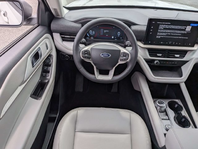 2026 Ford Explorer Active - Photo 16