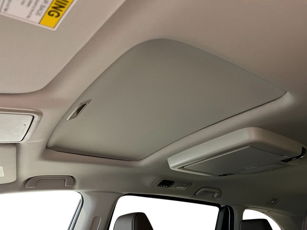 New 2026 Platinum White Pearl Honda Touring image 20