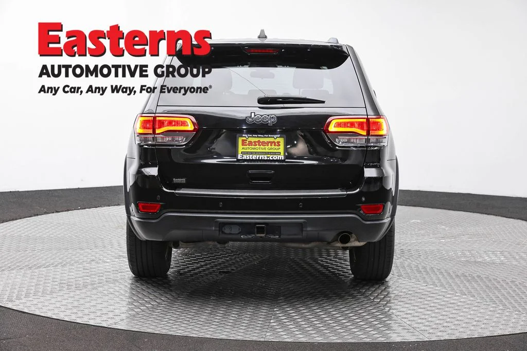 Used 2021 Black Jeep Laredo E image 6