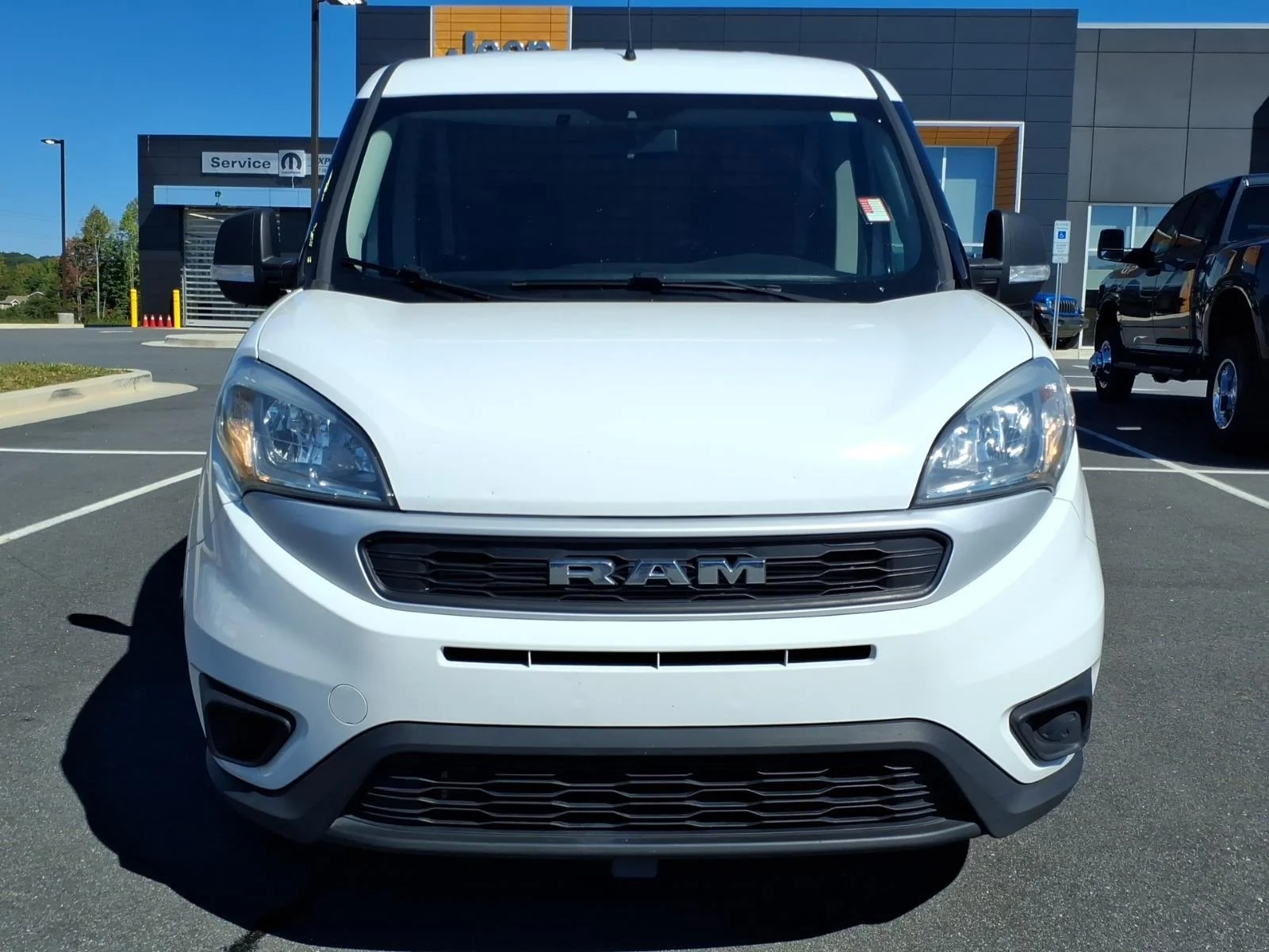 Used 2022 Bright White Ram Tradesman image 11