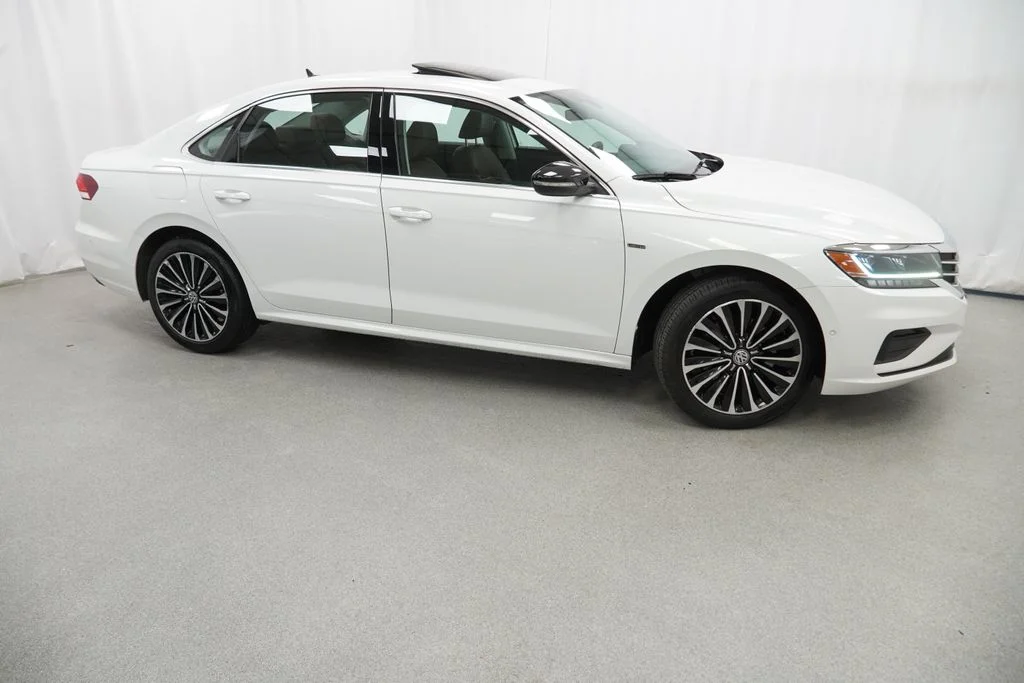 Used 2022 White Volkswagen 2.0T Limited Edition image 10