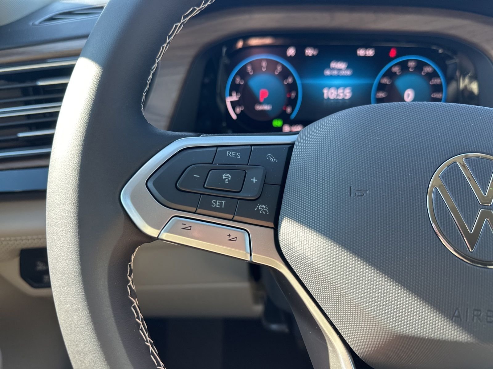 New 2026 Green Volkswagen 2.0T SE w/Technology image 52